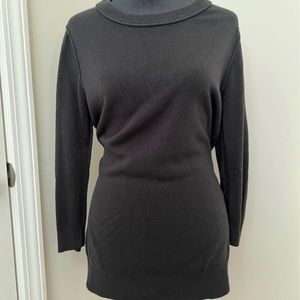 New York & company woman’s sweater size L